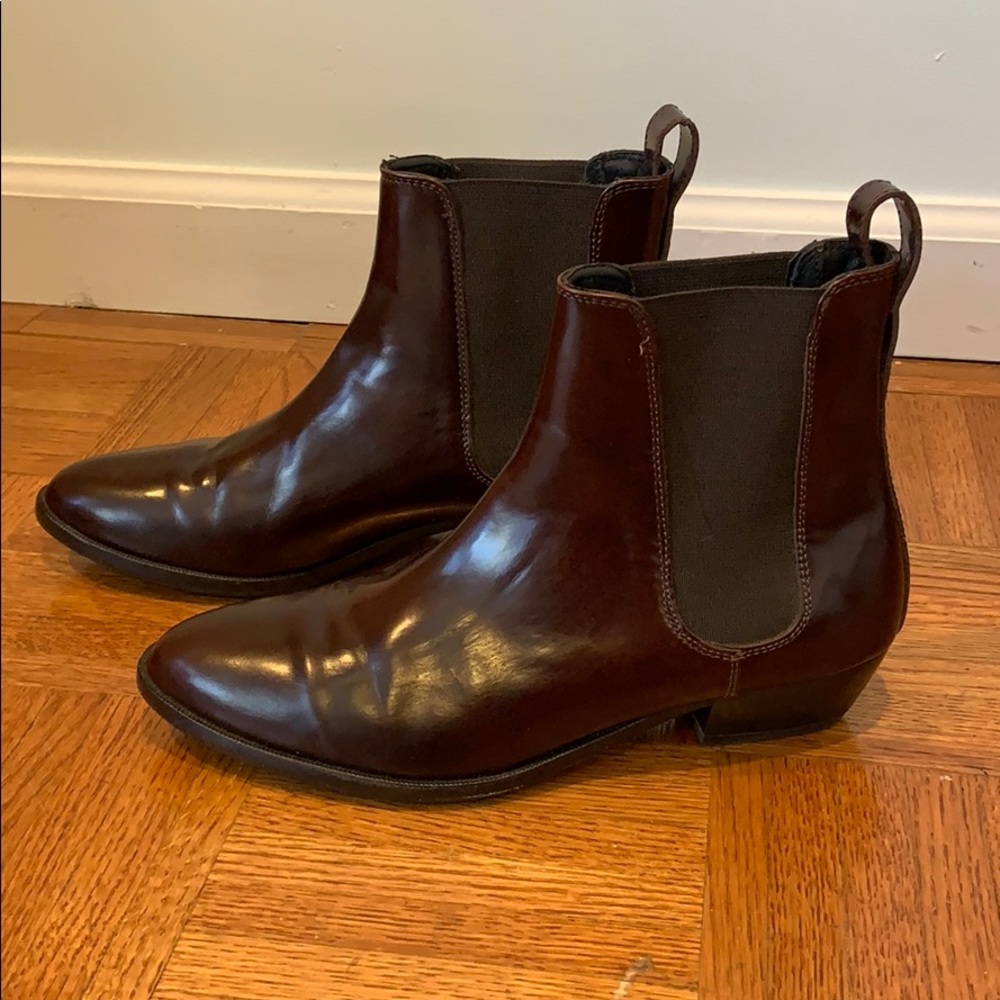 Burberry Chelsea boots